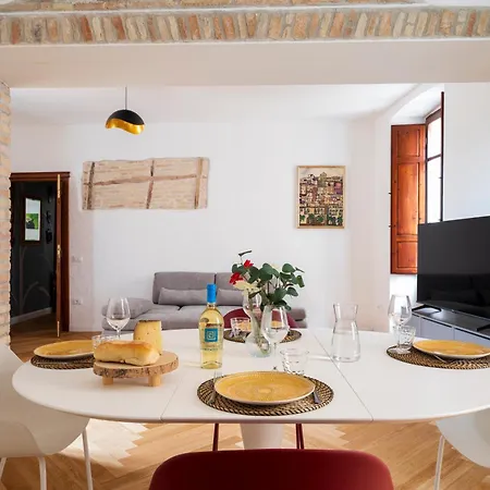 10' From The Sea, In The Center Of Appartement *