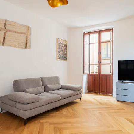 10' From The Sea, In The Center Of *