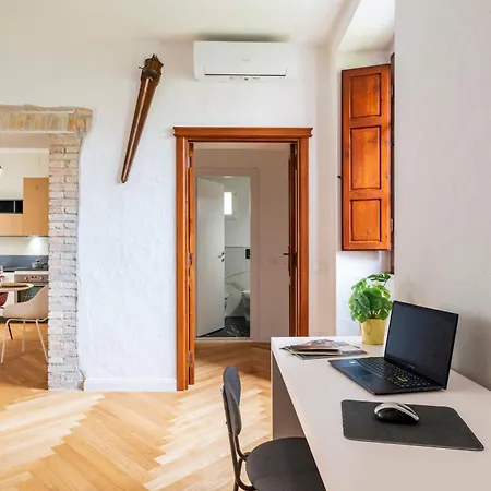 10' From The Sea, In The Center Of * Cagliari