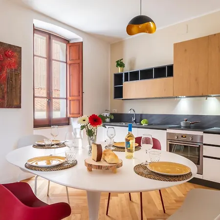 10' From The Sea, In The Center Of Apartment Cagliari